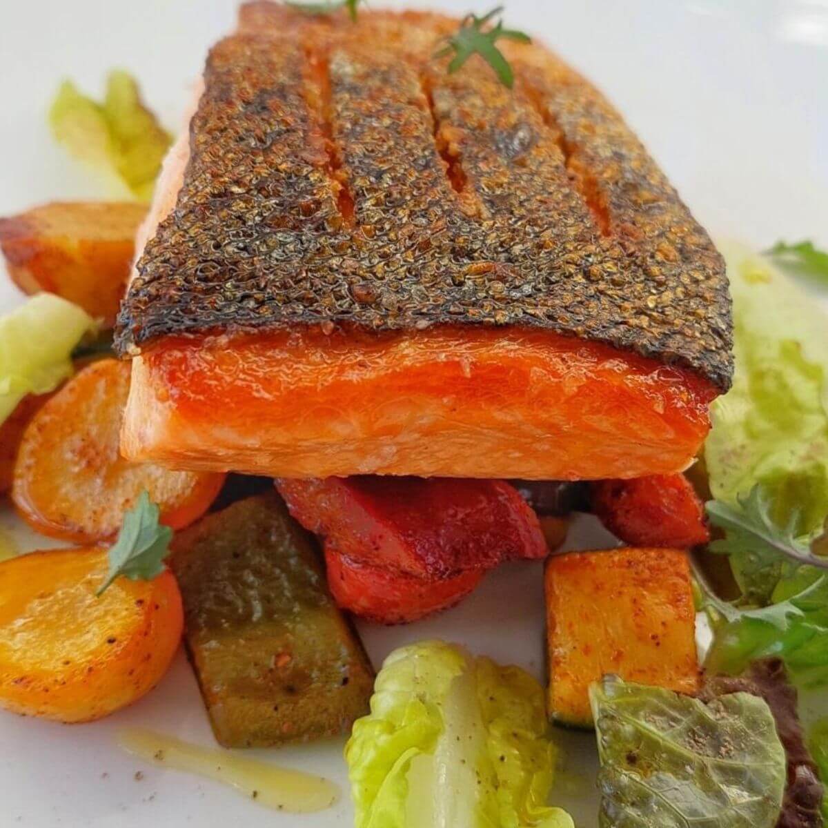 Easy Seared Salmon With Vegetables