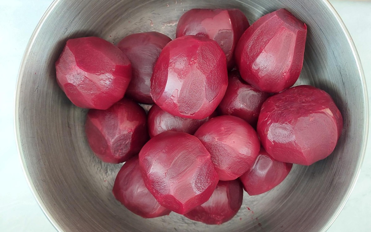 Peeled Cooked Beetroot